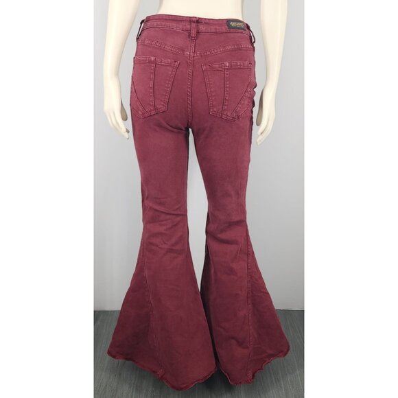 Women's Shyanne Jeans 30 Short 30x32 Maroon Super Flare Bell Bottom Stretch Fray - Picture 3 of 6